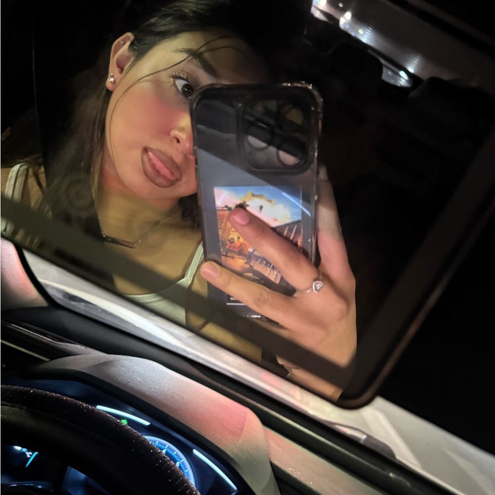 Meet your Posher, Itzanami